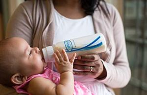 Advantages of Bottle Feeding A Baby